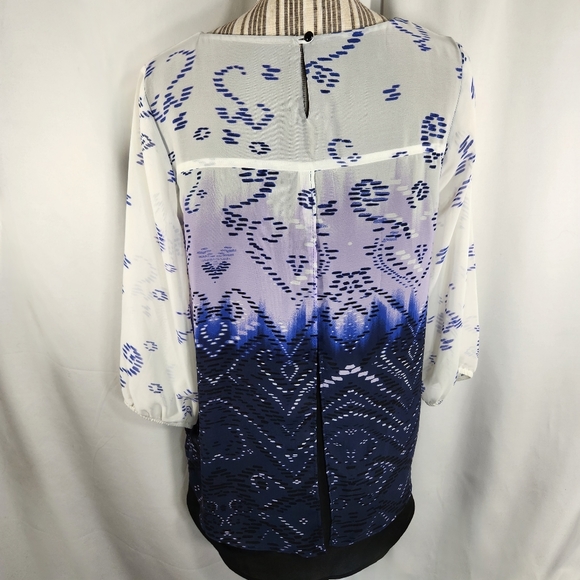 AB Studio White Blue Purple Heart Pattern Button Neck Top Size Medium - Picture 5 of 11